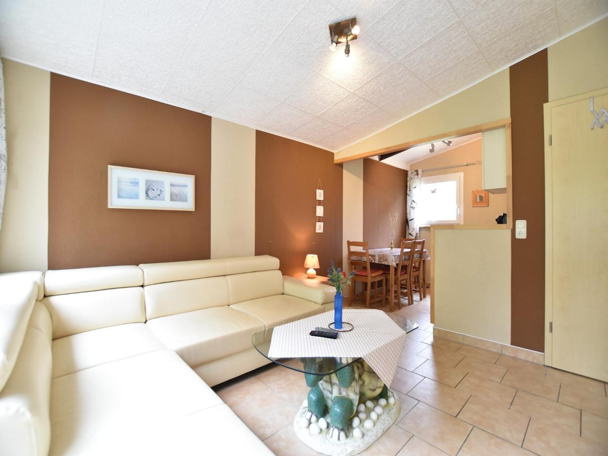 Quaint Bungalow Near Insel Poel With Garden Exterior photo